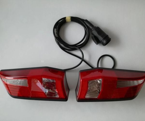Rückleuchtenset inkl. Kabel & Stecker für F32 für F32XL für X31 S mieten