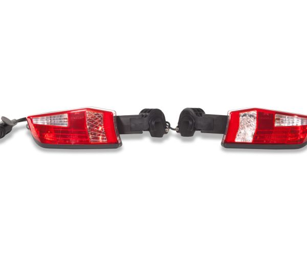 Rückleuchtenset komplett inkl. Leuchtenarm, Kabel & Stecker für F32 / F32 XL für X31 S mieten